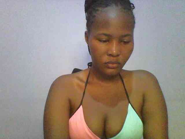 Pretty-thalia1 webcam