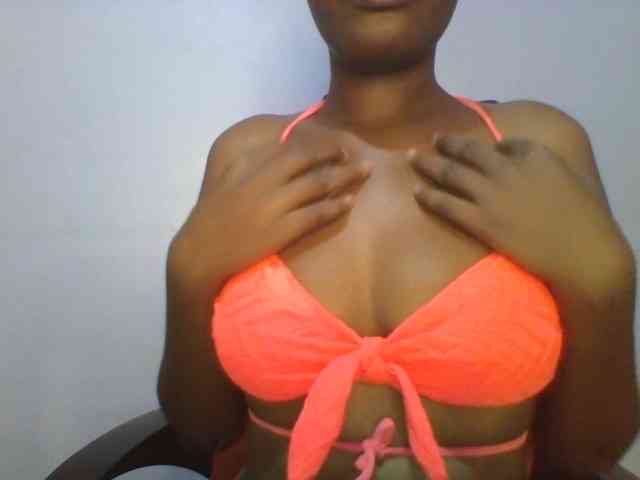 Pretty-thalia1 webcam