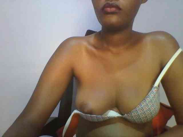 Pretty-thalia1 webcam