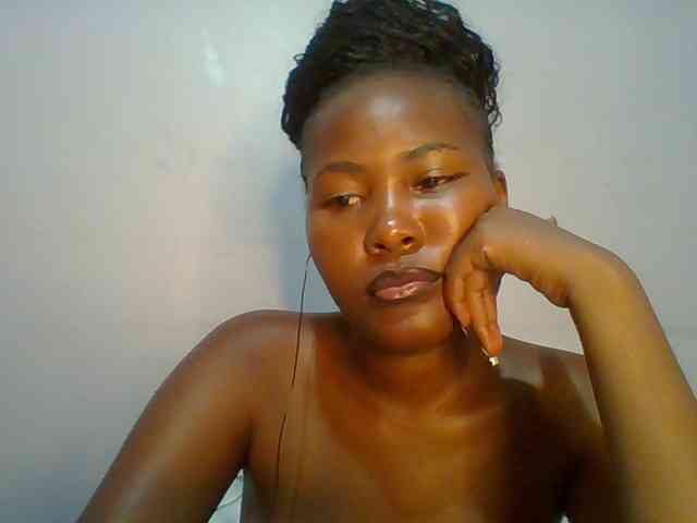 Pretty-thalia1 Pretty-thalia1