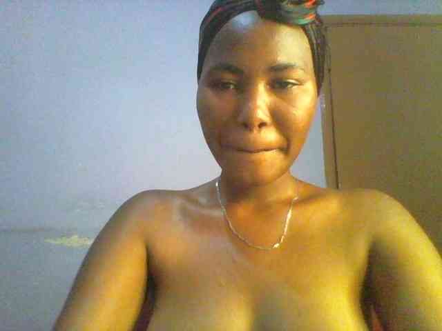 Pretty-thalia1 webcam