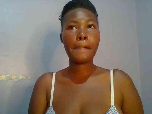 Pretty-thalia1 webcam