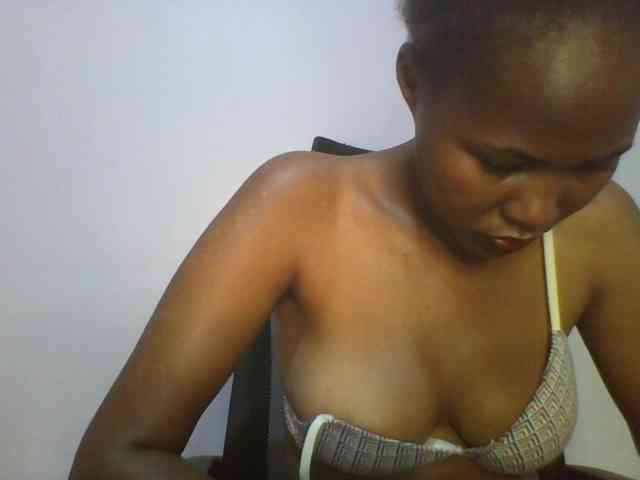 Pretty-thalia1 webcam