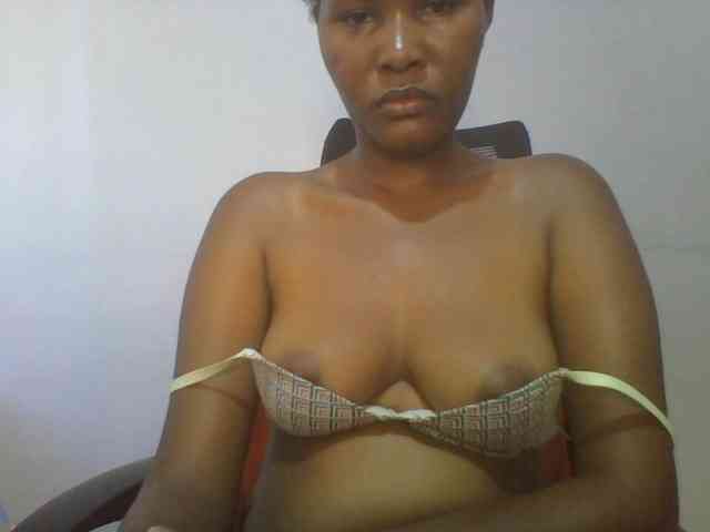 Pretty-thalia1 Pretty-thalia1