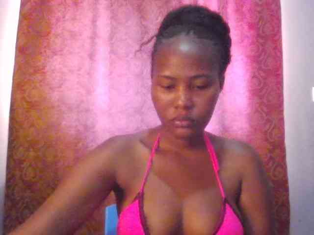 Pretty-thalia1 webcam