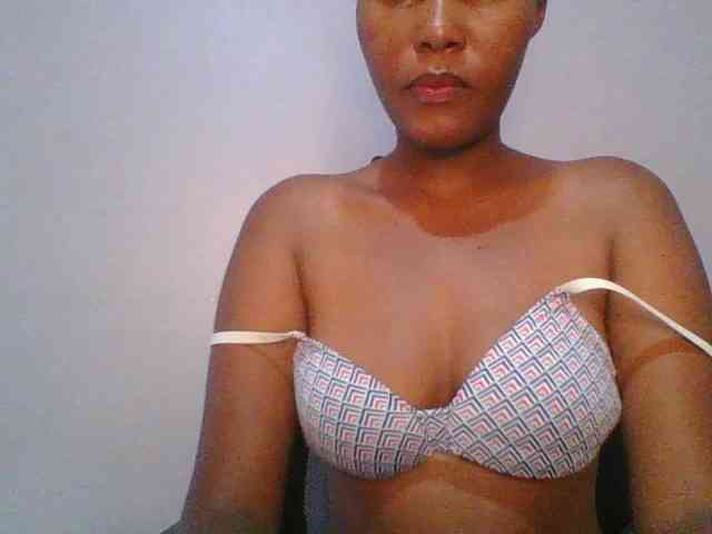 Pretty-thalia1 webcam