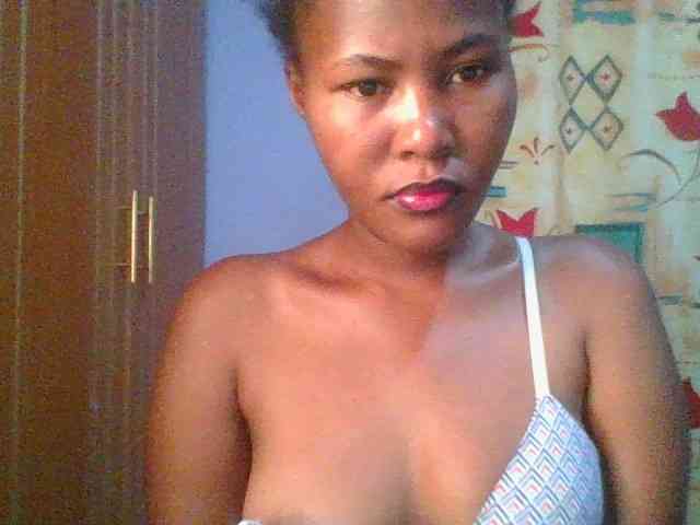 Pretty-thalia1 webcam