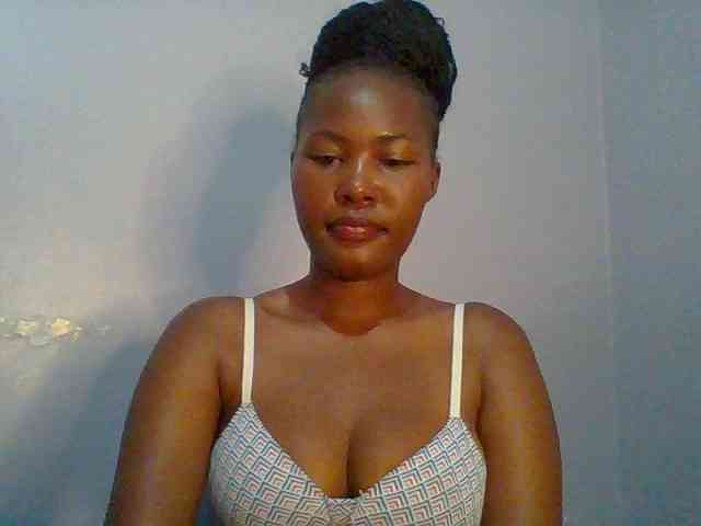 Pretty-thalia1 Pretty-thalia1