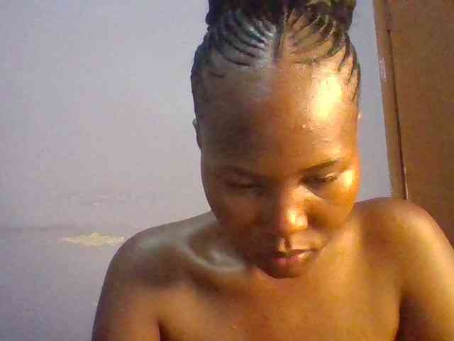 Pretty-thalia1 Pretty-thalia1