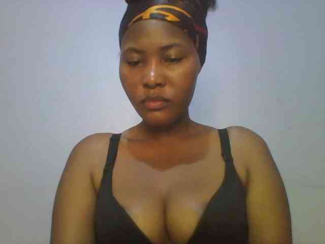 Pretty-thalia1 webcam