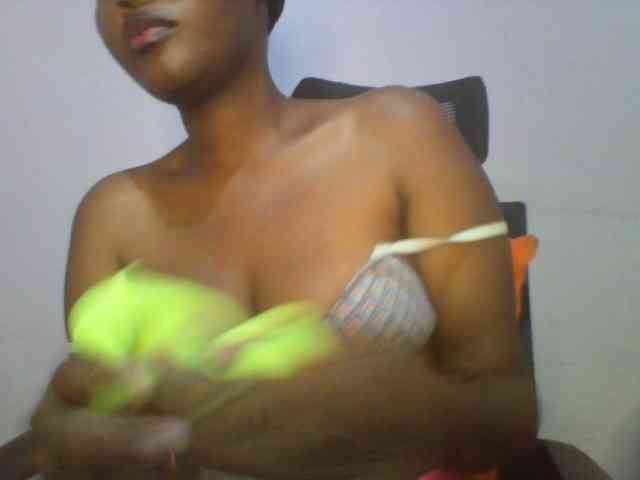 Pretty-thalia1 webcam