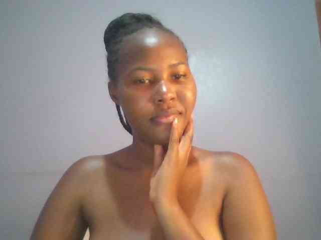 Pretty-thalia1 webcam