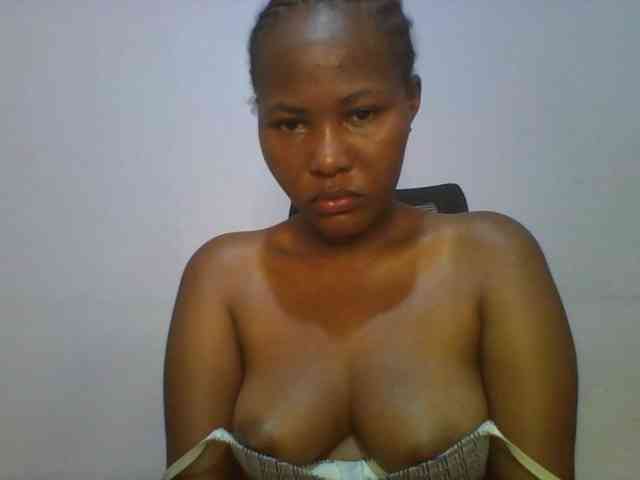 Pretty-thalia1 Pretty-thalia1