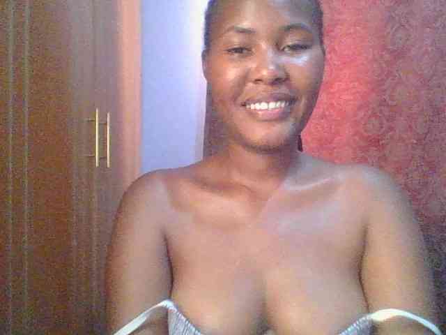 Pretty-thalia1 Pretty-thalia1