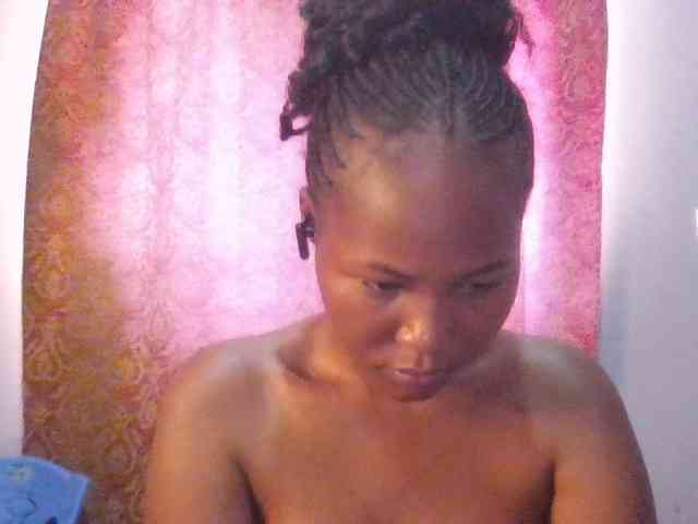 Pretty-thalia1 webcam