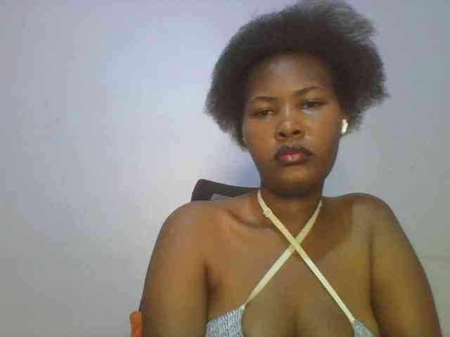 Pretty-thalia1 webcam