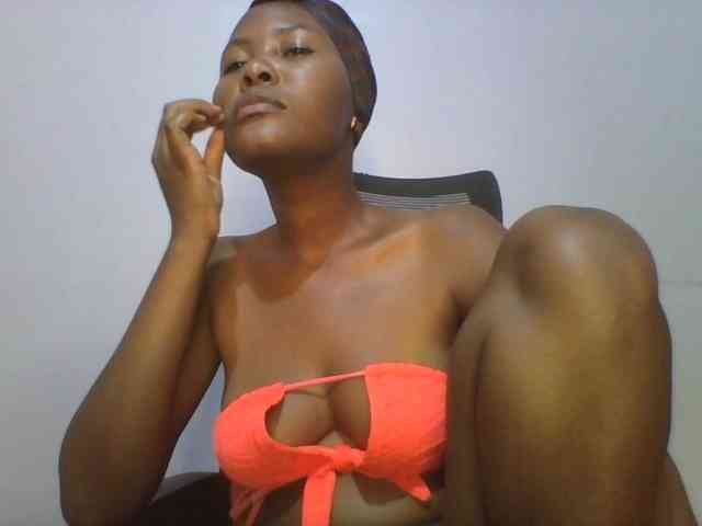 Pretty-thalia1 Pretty-thalia1