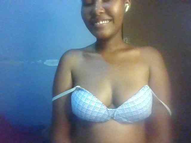 Pretty-thalia1 webcam