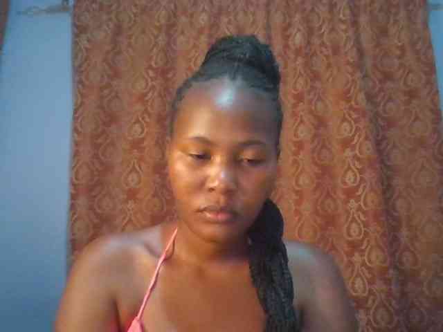 Pretty-thalia1 webcam