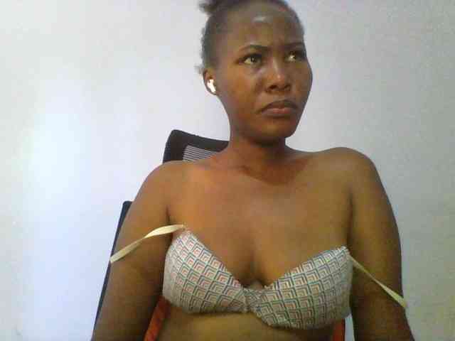 Pretty-thalia1 webcam