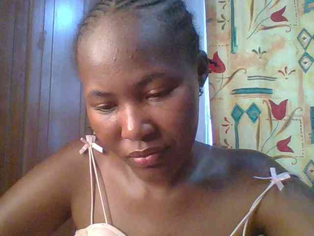 Pretty-thalia1 Pretty-thalia1