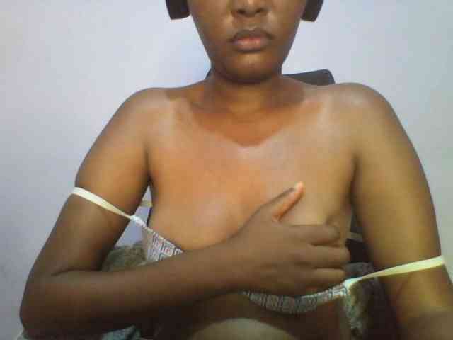 Pretty-thalia1 Pretty-thalia1