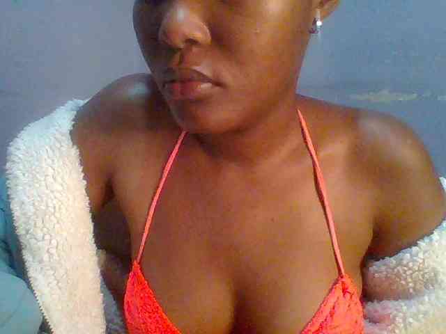 Pretty-thalia1 Pretty-thalia1