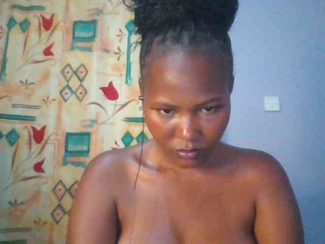 Pretty-thalia1 Pretty-thalia1