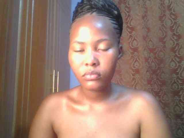 Pretty-thalia1 Pretty-thalia1