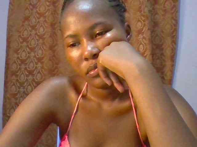 Pretty-thalia1 webcam