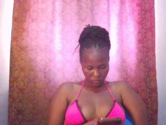 Pretty-thalia1 webcam