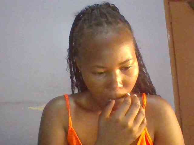 Pretty-thalia1 webcam