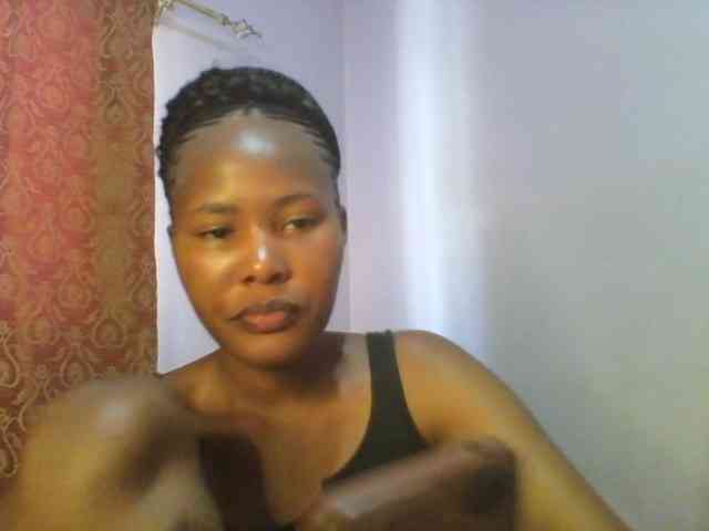 Pretty-thalia1 Pretty-thalia1