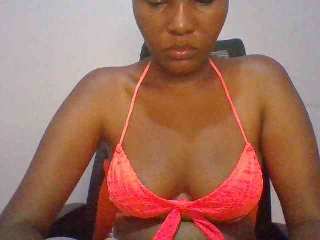 Pretty-thalia1 Pretty-thalia1