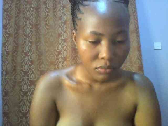 Pretty-thalia1 Pretty-thalia1