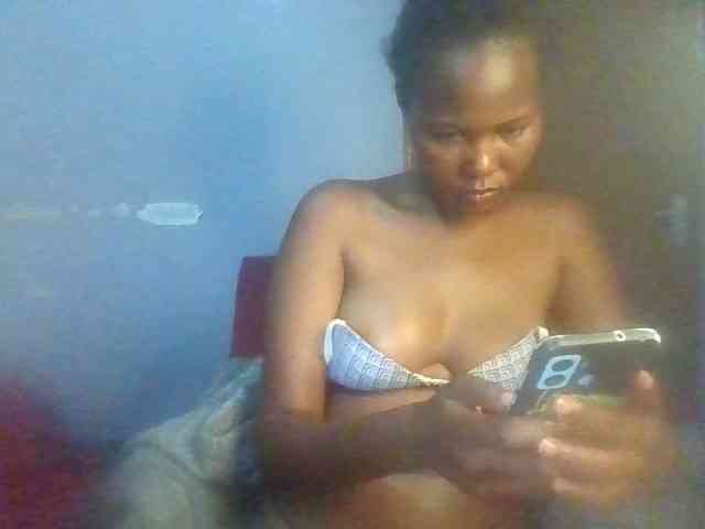 Pretty-thalia1 webcam