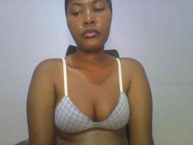 Pretty-thalia1 webcam