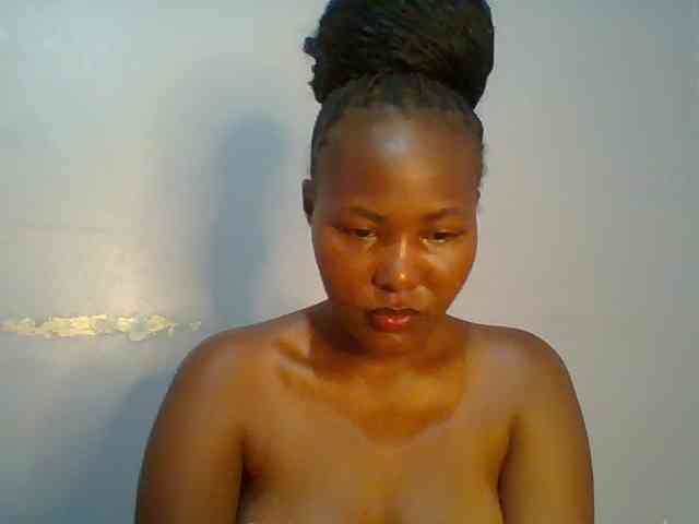 Pretty-thalia1 webcam