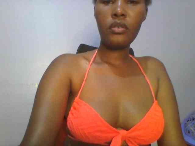 Pretty-thalia1 webcam