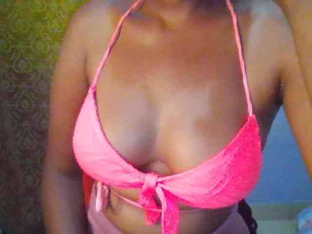 Pretty-thalia1 webcam