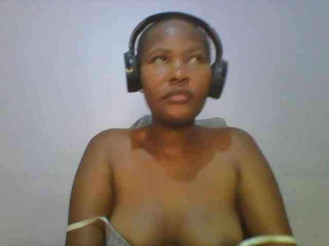 Pretty-thalia1 Pretty-thalia1