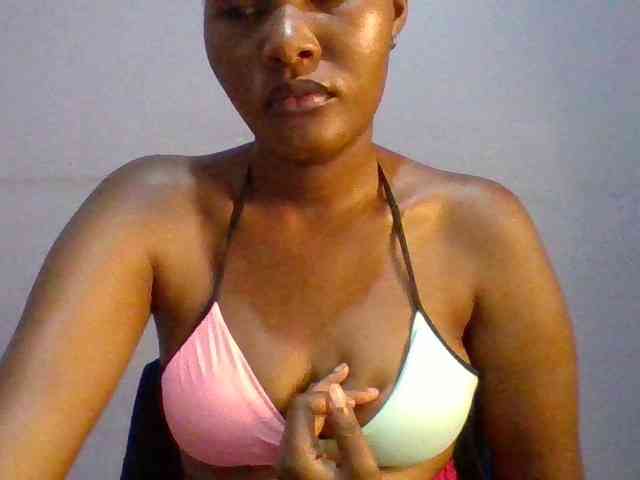 Pretty-thalia1 webcam