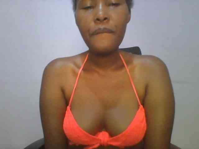 Pretty-thalia1 webcam