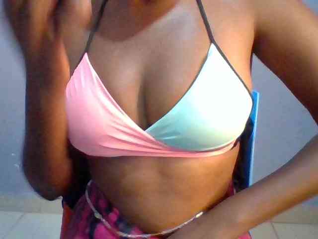 Pretty-thalia1 webcam