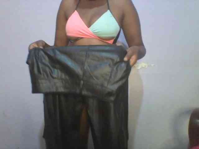 Pretty-thalia1 webcam