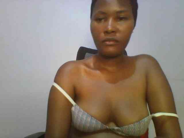 Pretty-thalia1 Pretty-thalia1