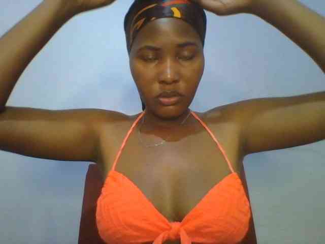 Pretty-thalia1 webcam