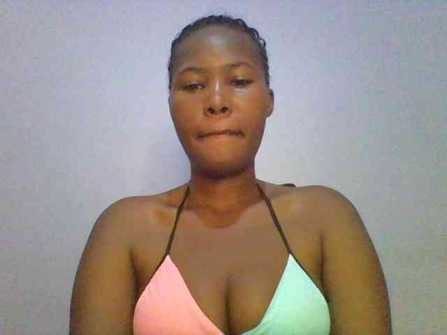 Pretty-thalia1 webcam