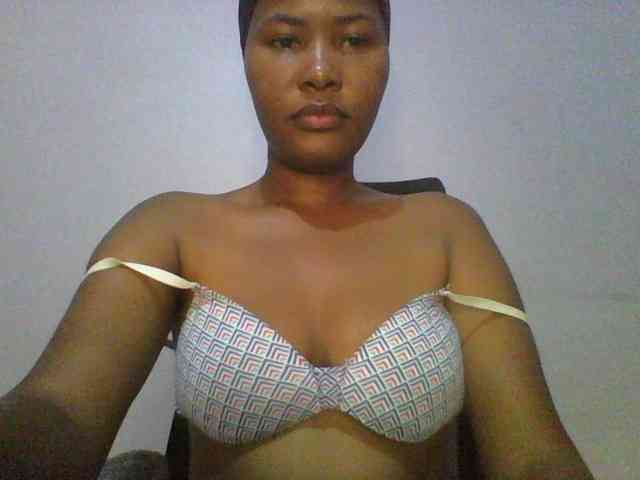 Pretty-thalia1 webcam