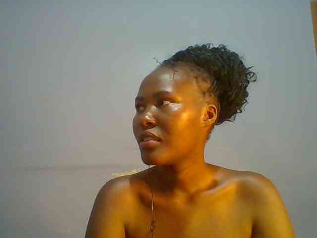 Pretty-thalia1 webcam